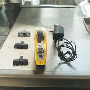 Yellow Wahl Hair Trimmer/Clippers with Charger Model 5598